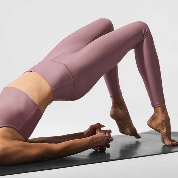 ALO Airlift 7/8 Leggings - Smoky Quartz - Picture 1 of 4